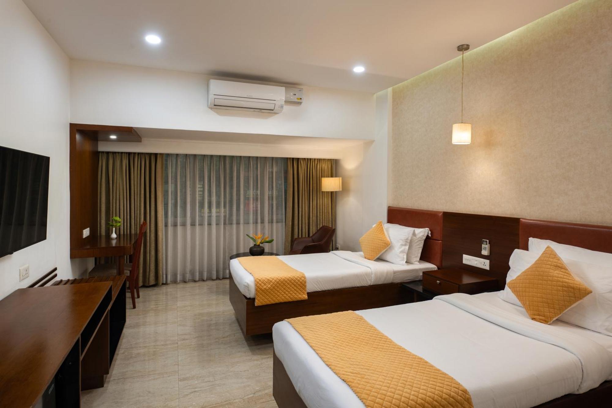 קוטאיאם Hotel Aida מראה חיצוני תמונה