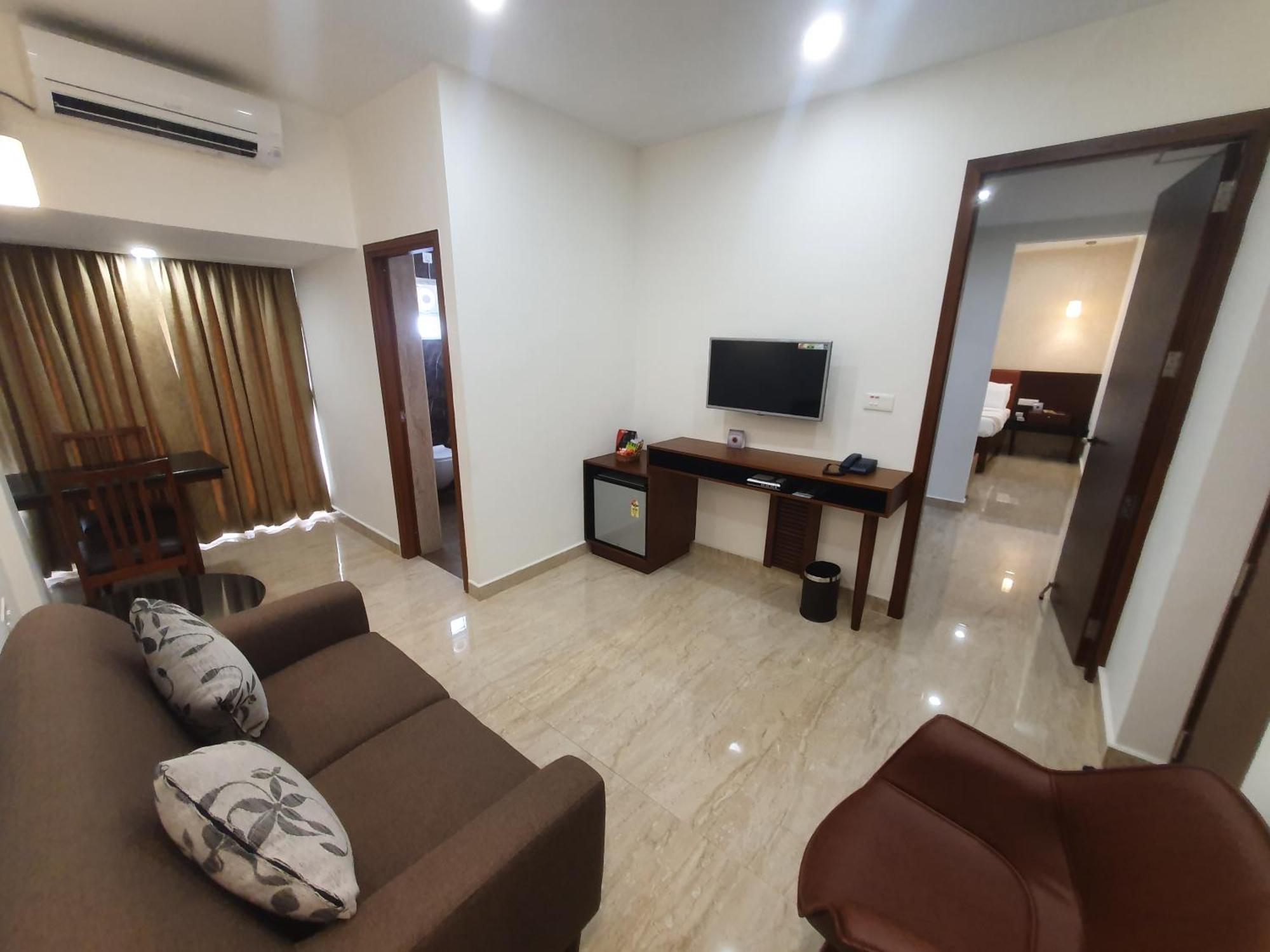 קוטאיאם Hotel Aida מראה חיצוני תמונה