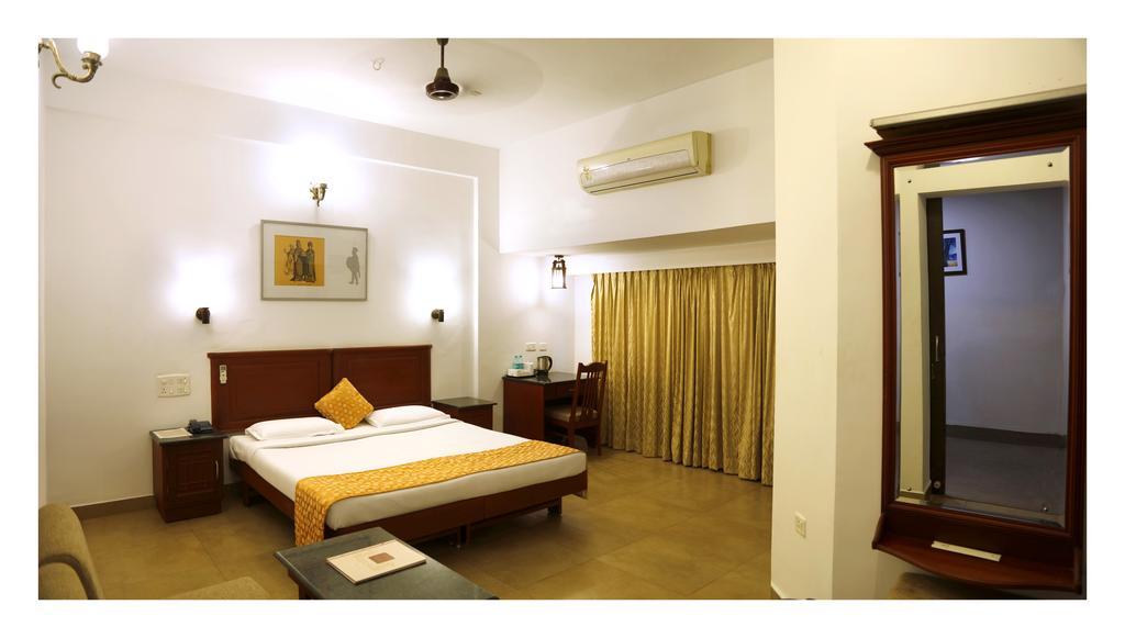 קוטאיאם Hotel Aida מראה חיצוני תמונה