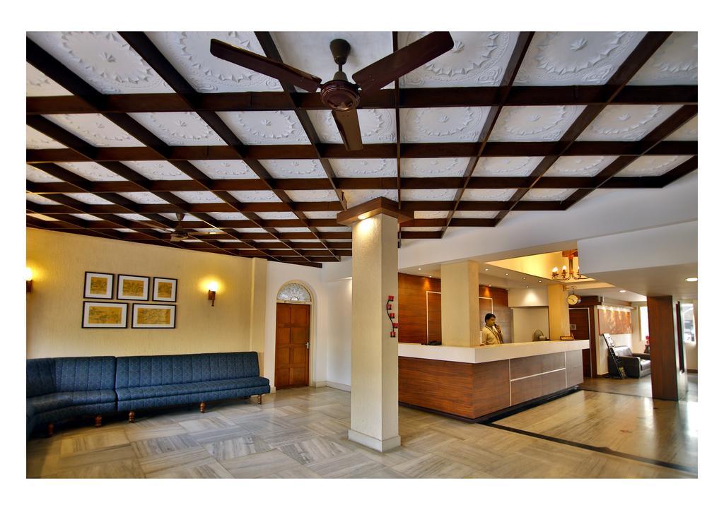 קוטאיאם Hotel Aida מראה חיצוני תמונה