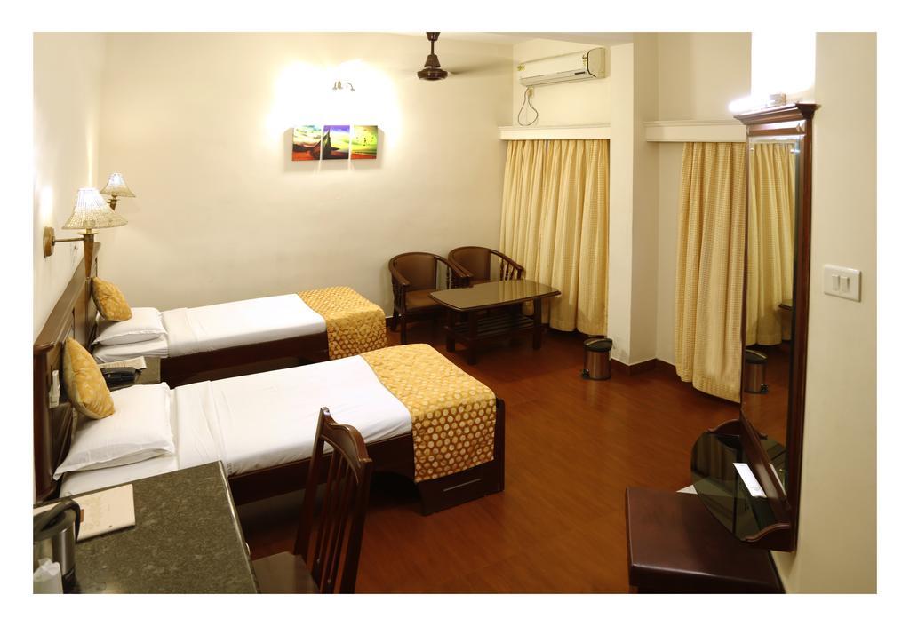 קוטאיאם Hotel Aida מראה חיצוני תמונה