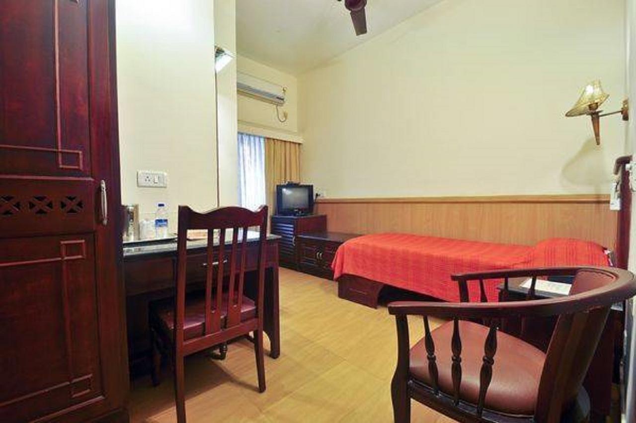 קוטאיאם Hotel Aida מראה חיצוני תמונה