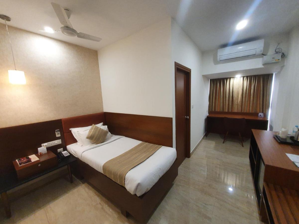 קוטאיאם Hotel Aida מראה חיצוני תמונה